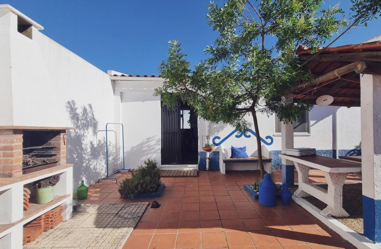 Quintinha Do Sal - Casa Das Flores Alcácer do Sal Dış mekan fotoğraf